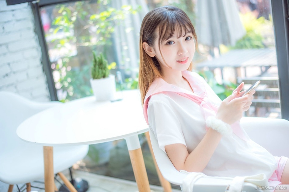 江湖虽然是少数人的，但江湖要多数人都看见。——韩寒《长安乱》